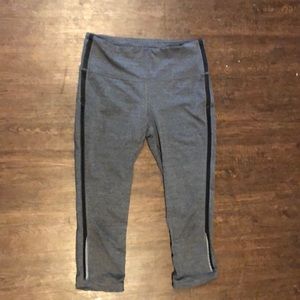Lululemon cropped leggings